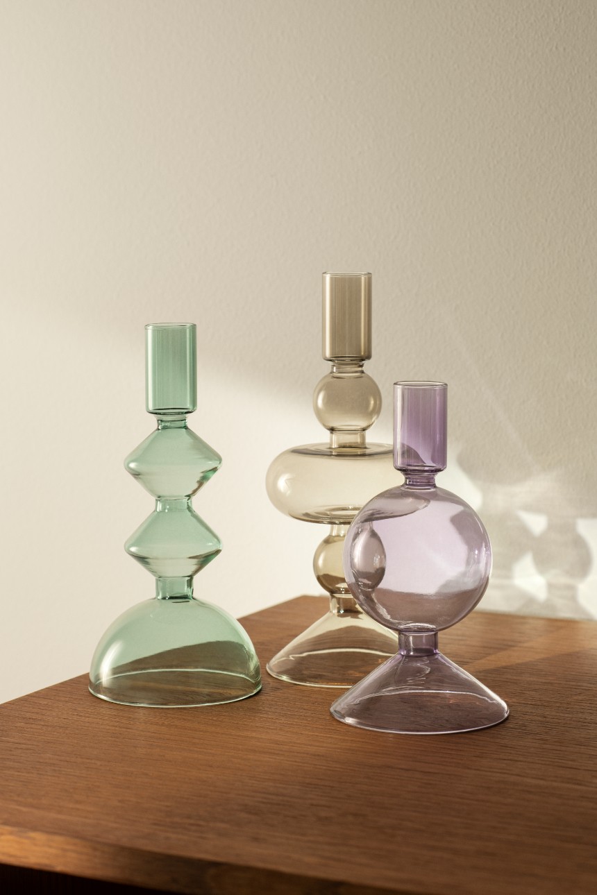 vase verre coloré H&M Home printemps 2022 vase verre coloré H&M Home printemps 2022