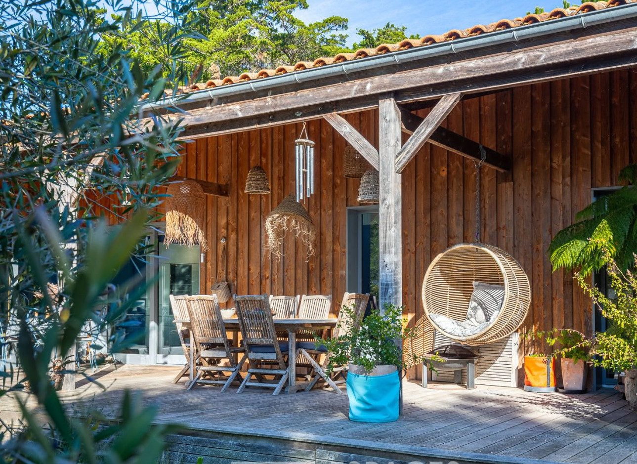 terrasse en bois abritée