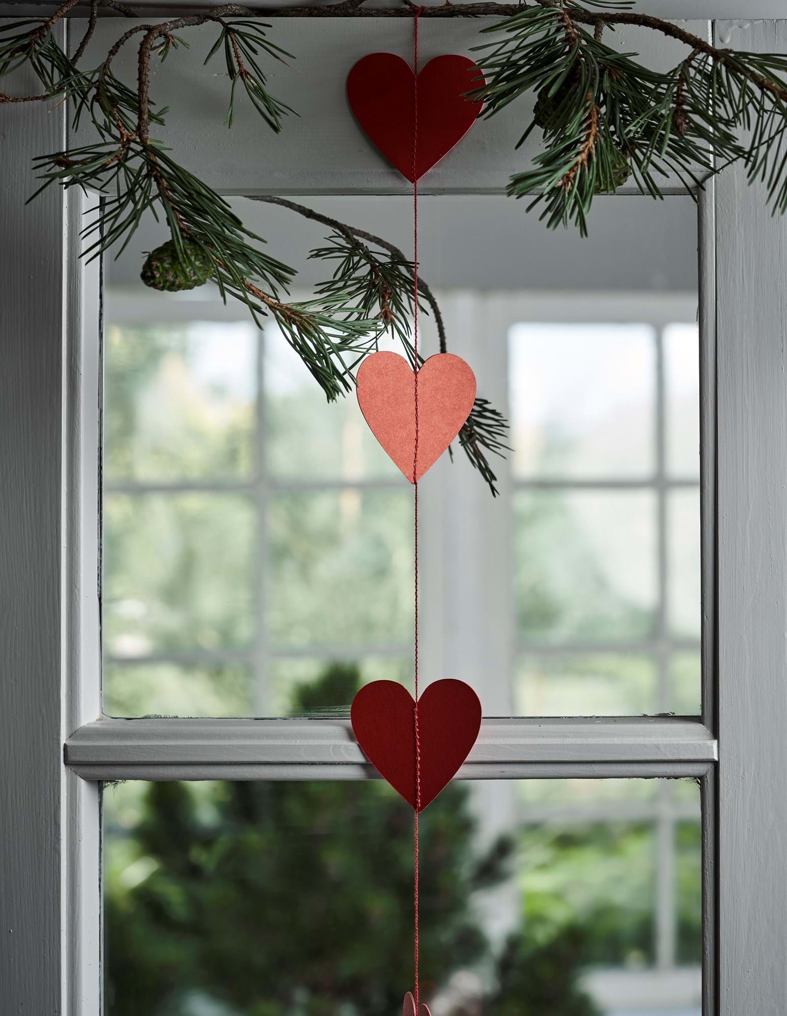guirlande coeurs rouges