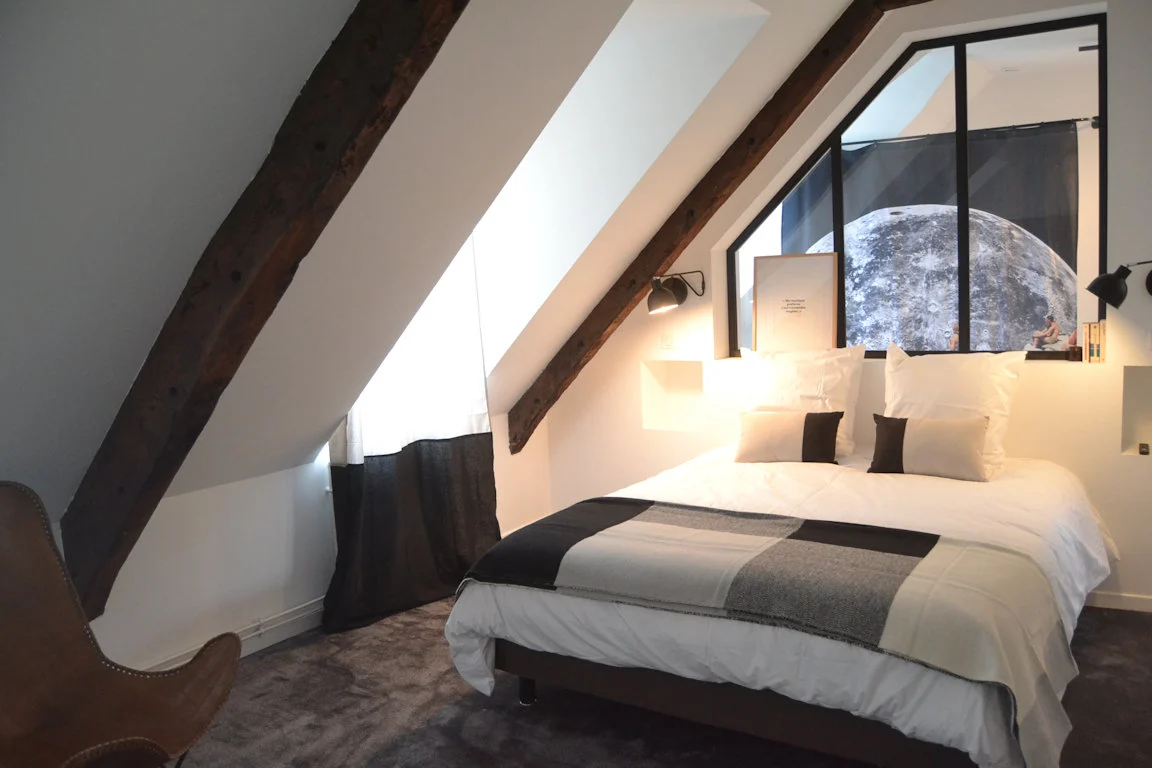 chambre avec poutres esprit vintage