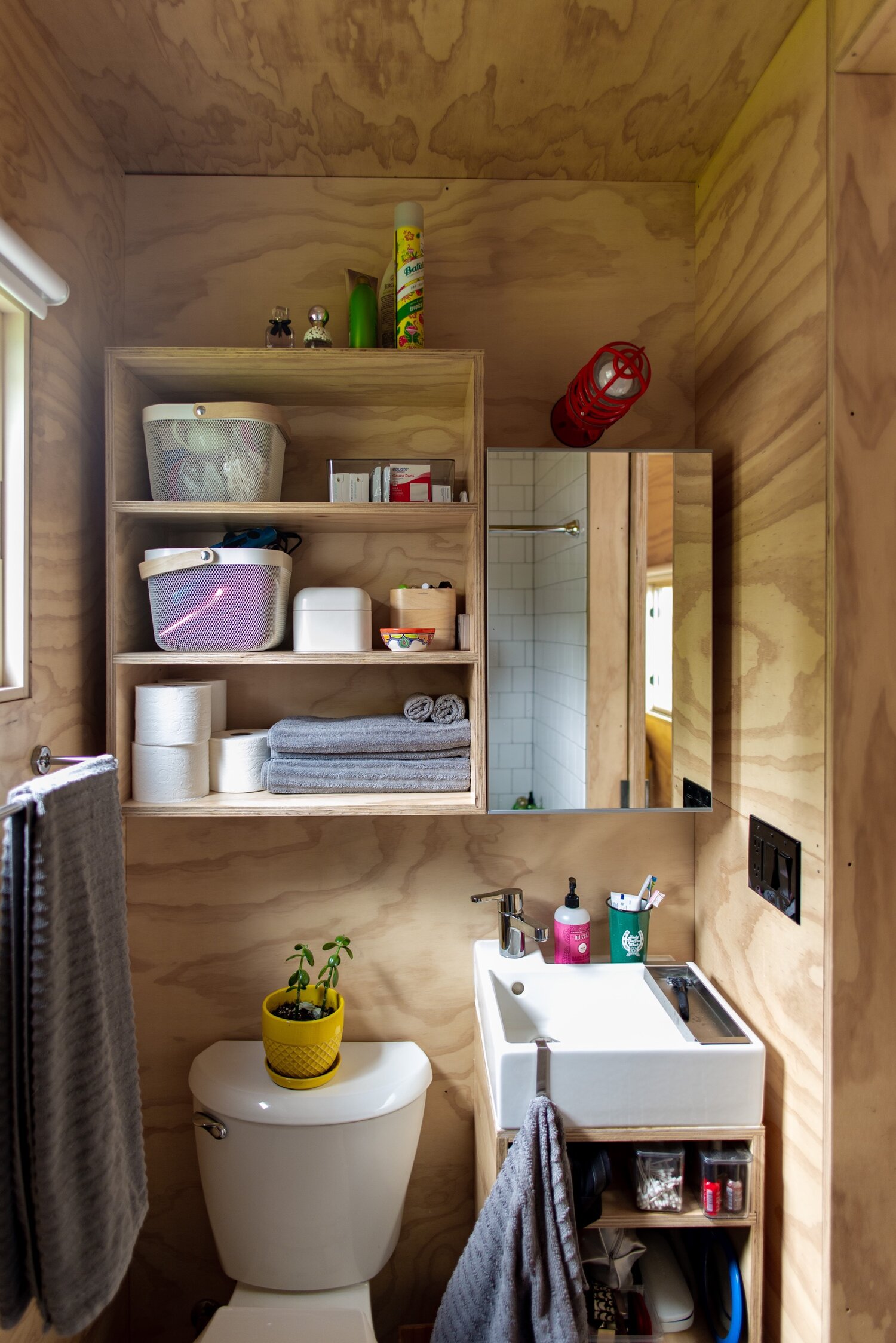 salle de bain tiny house salle de bain tiny house