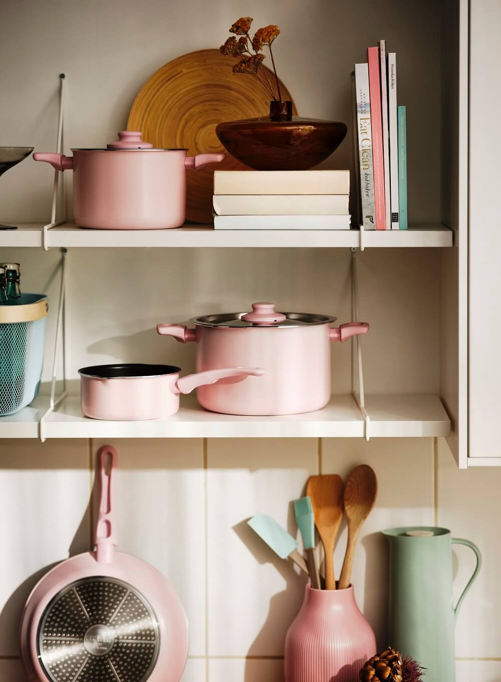 batterie de cuisine rose