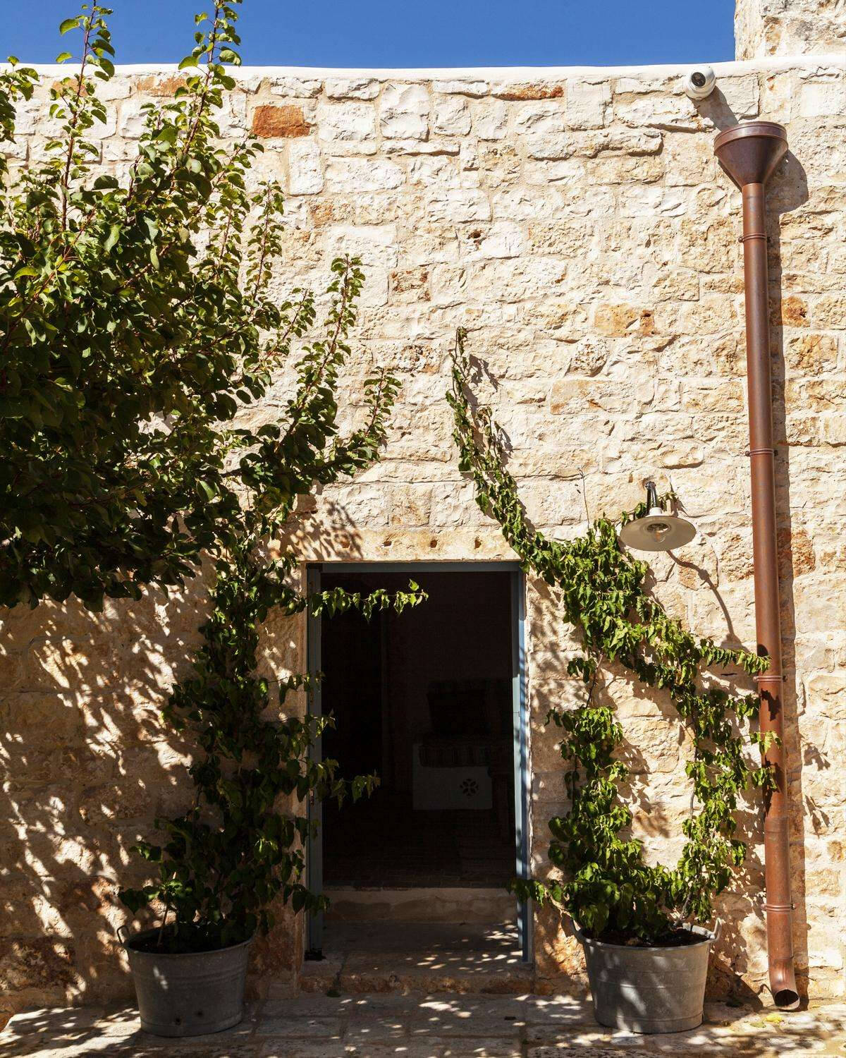 façade Casa Olivetta façade Casa Olivetta