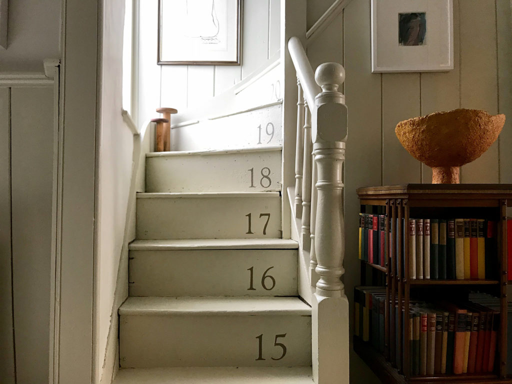 escalier peint avec numéros escalier peint avec numéros