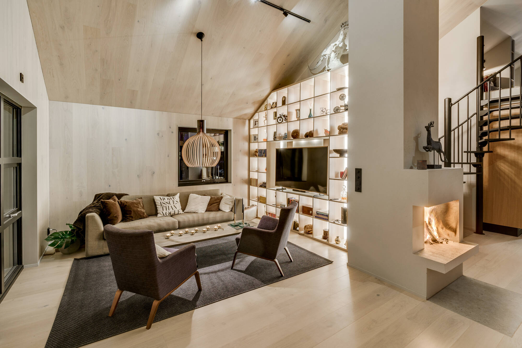 salon avec bibliothèque décoration contemporaine