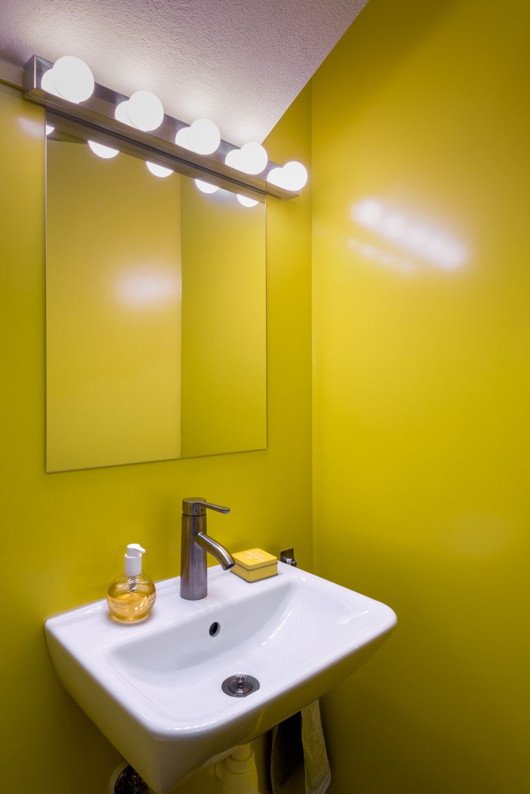 toilettes décoration jaune toilettes décoration jaune