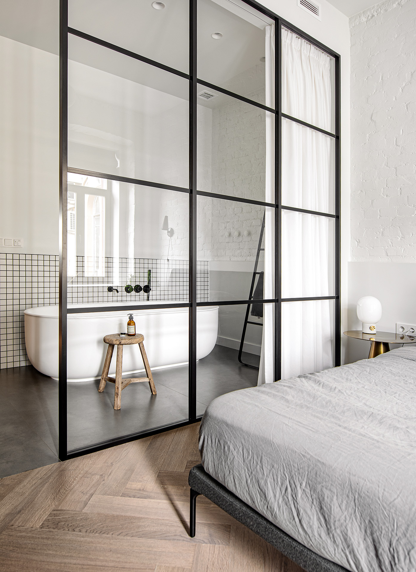salle de bain privative avec verrière salle de bain privative avec verrière
