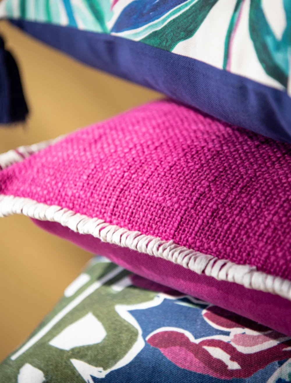coussin salon couleurs vives coussin salon couleurs vives