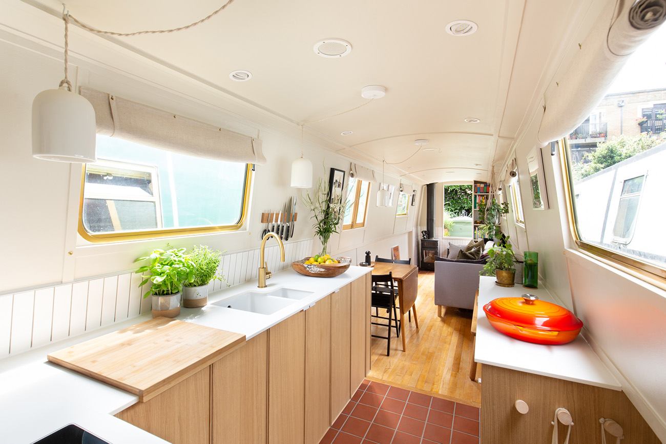 cuisine design petite houseboat