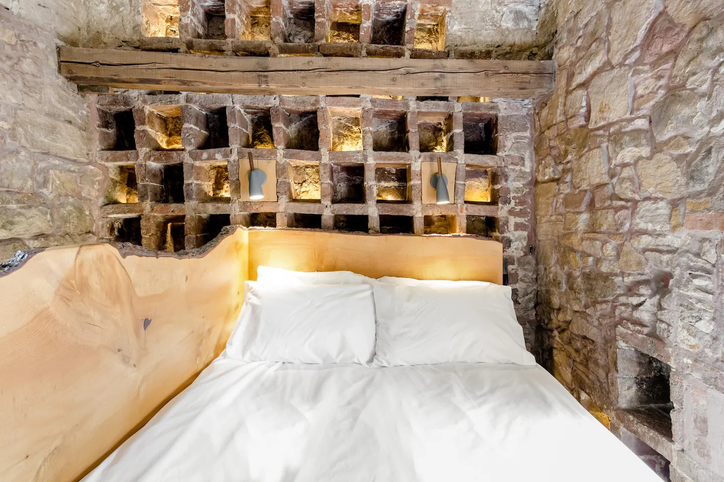 chambre dans pigeonnier rénové chambre dans pigeonnier rénové