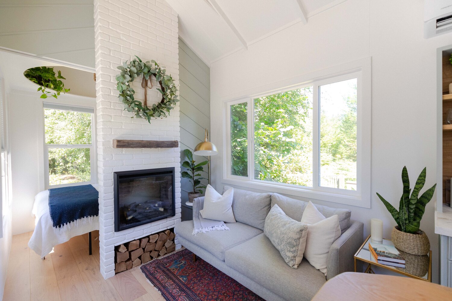 salon tiny house