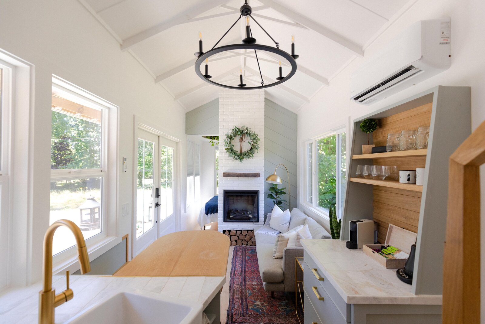 salon tiny house