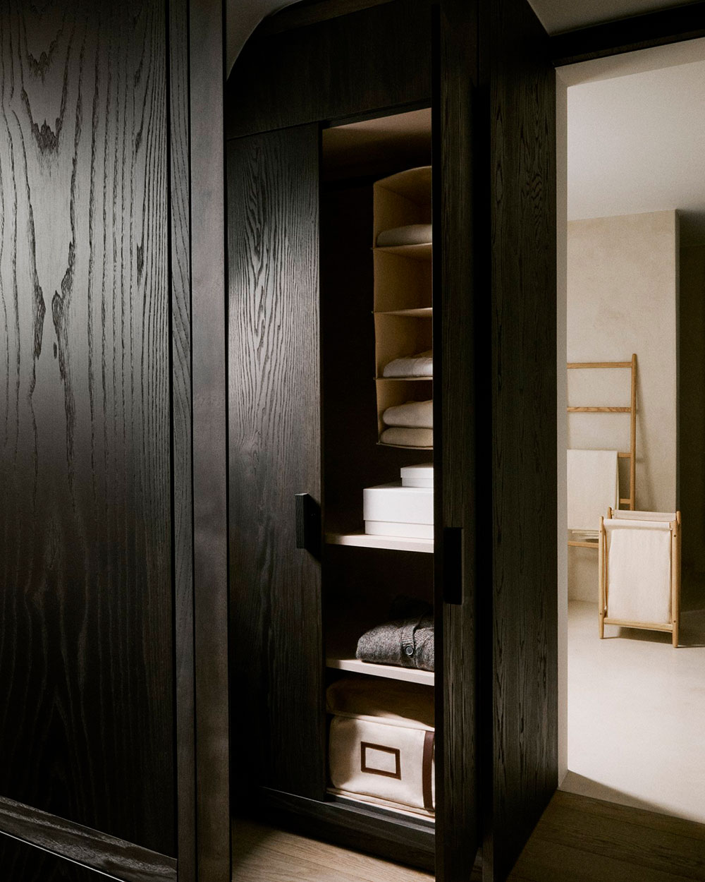 dressing en bois noir dressing en bois noir