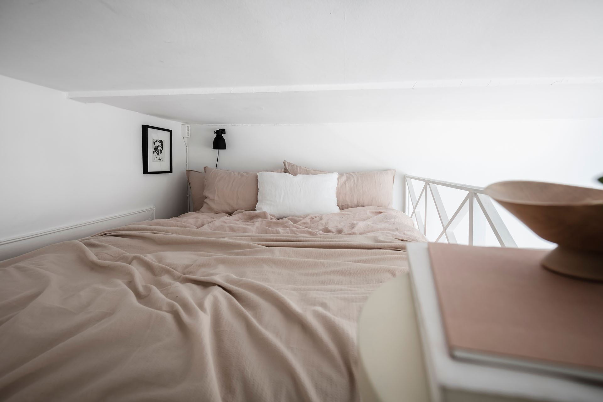 lit sur mezzanine