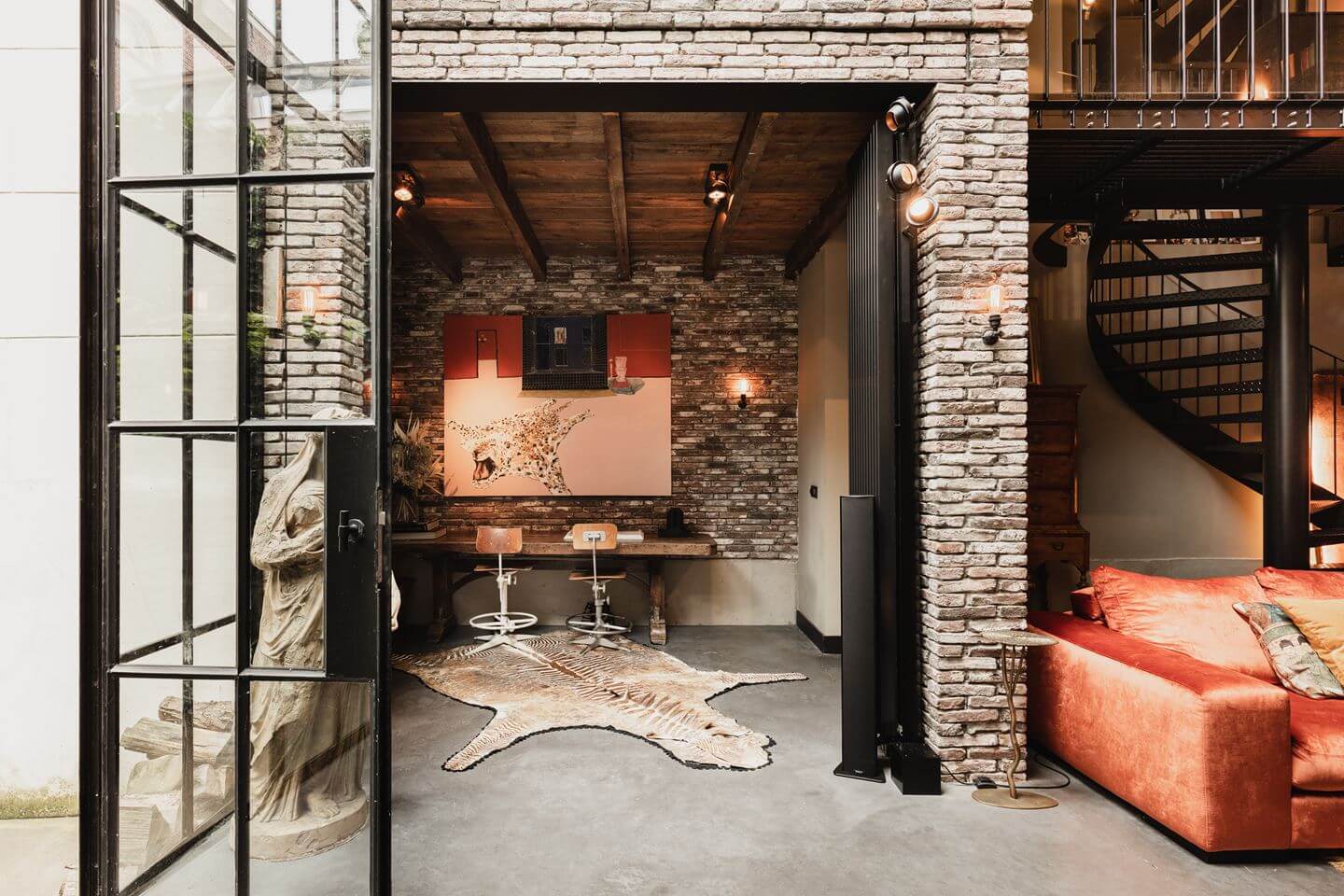 espace bureau dans salon avec verrière maison rénovée espace bureau dans salon avec verrière maison rénovée
