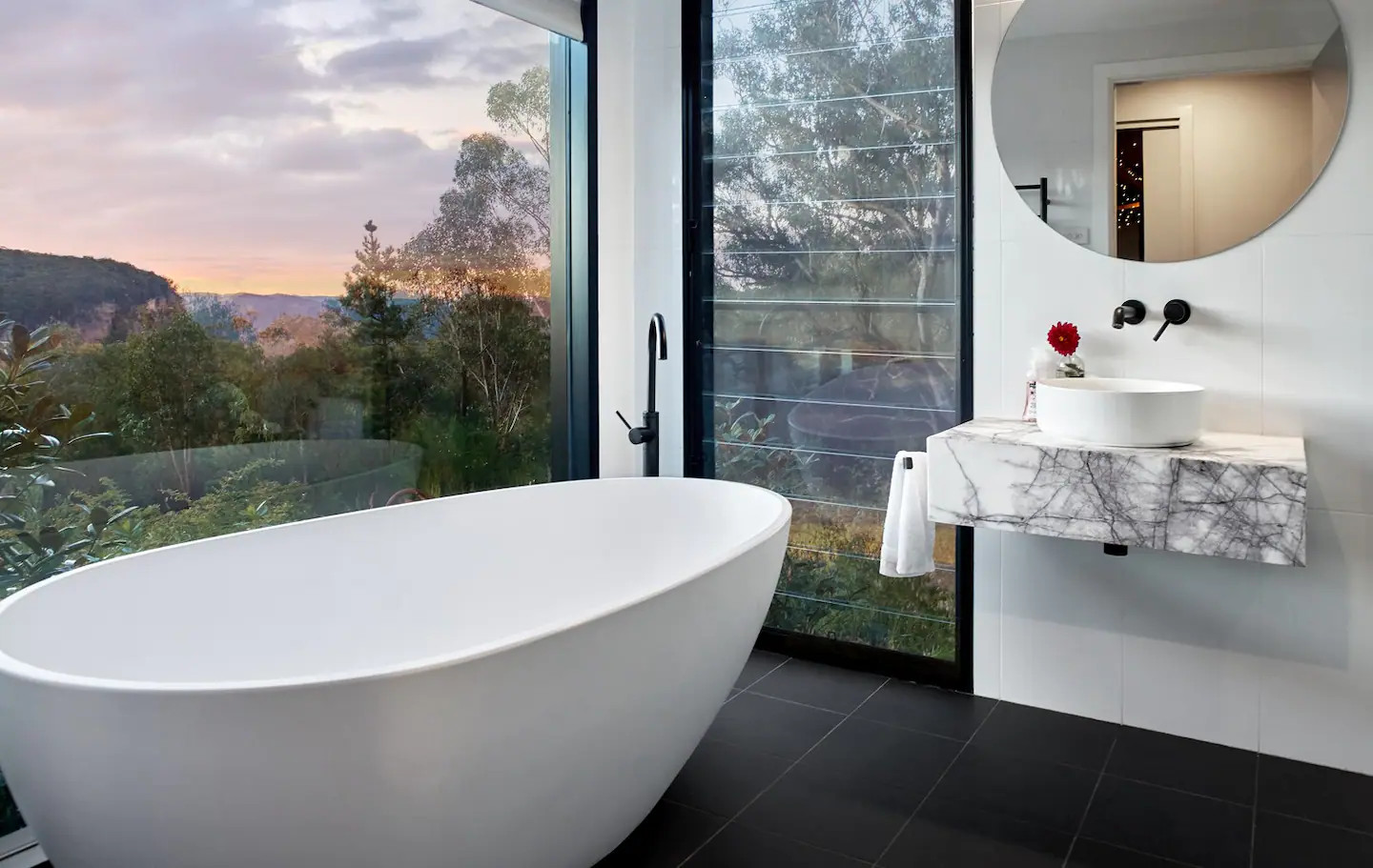 salle de bain design avec baies vitrées salle de bain design avec baies vitrées