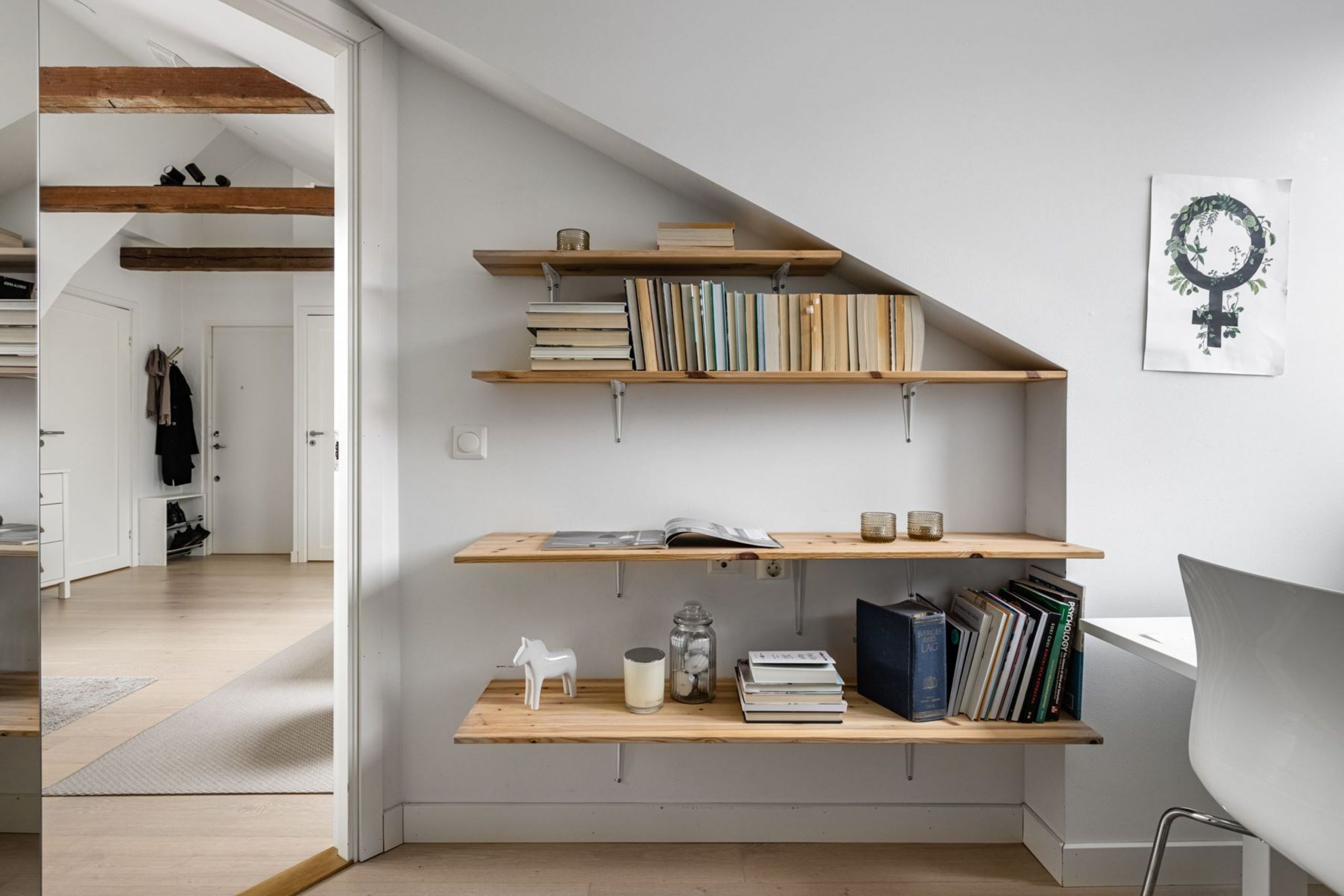 bureau dans chambre sous les toits bureau dans chambre sous les toits