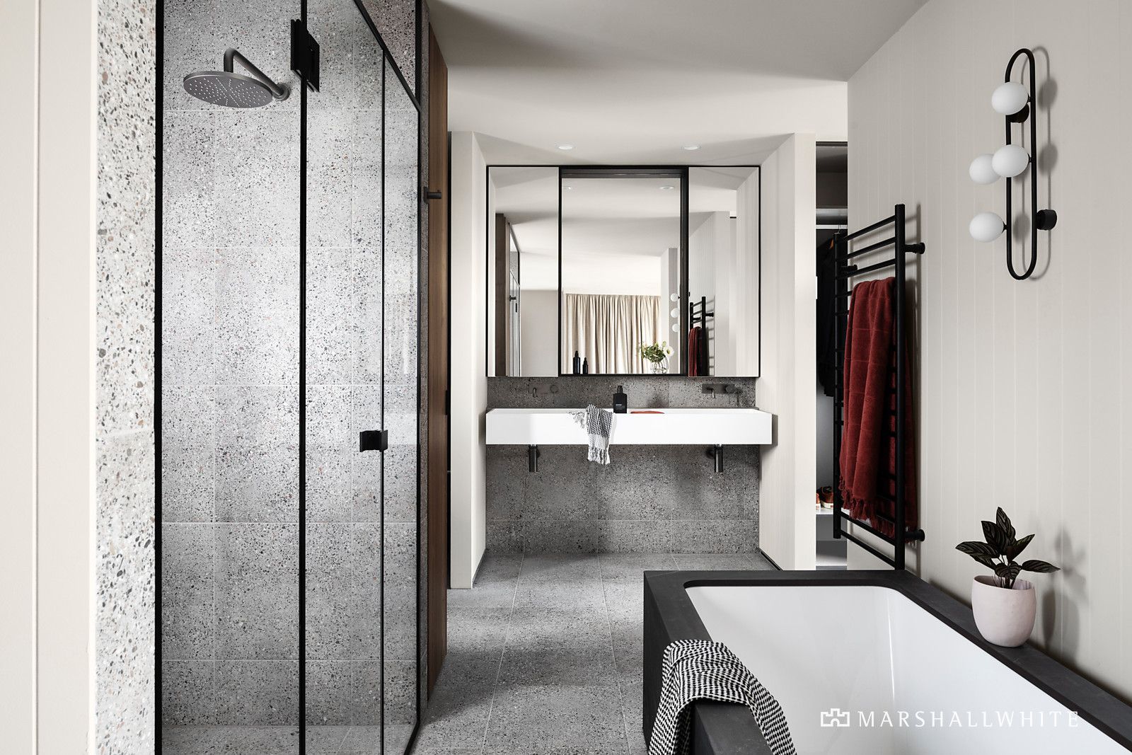salle de bain design grise