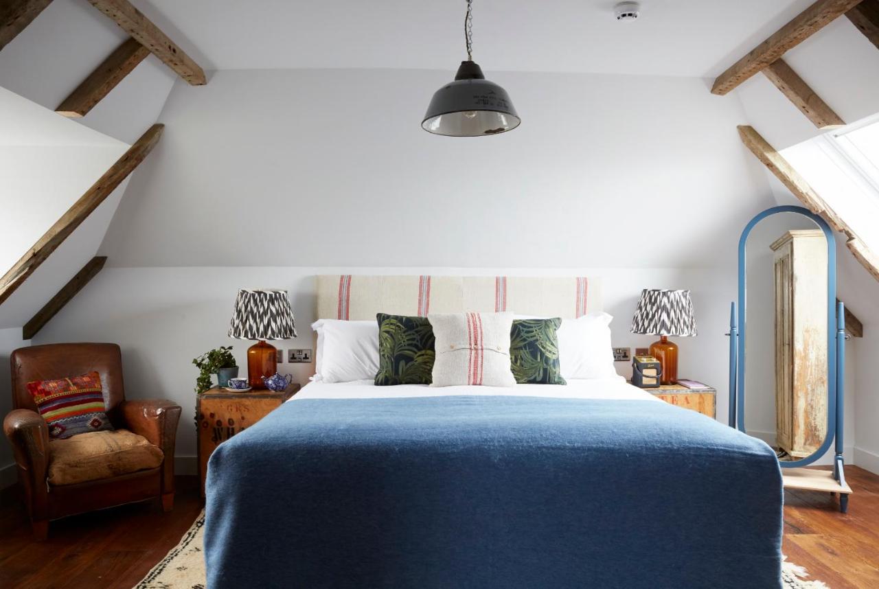 chambre avec poutres décoration rustique chic