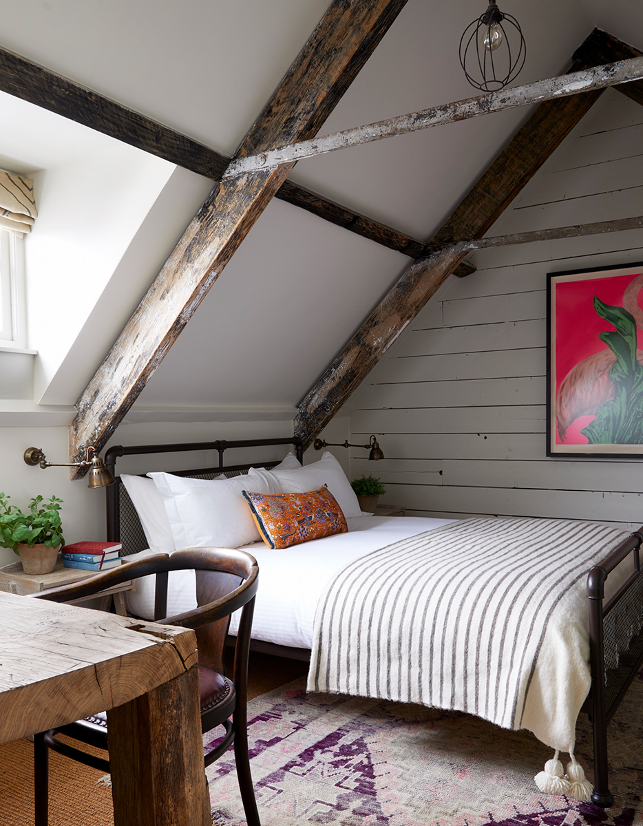 chambre avec poutres décoration rustique chic