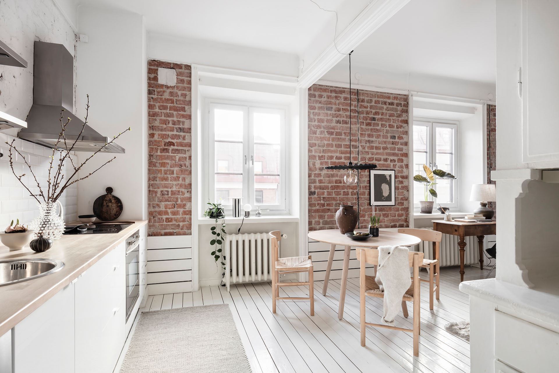 cuisine ouverte avec parquet peint