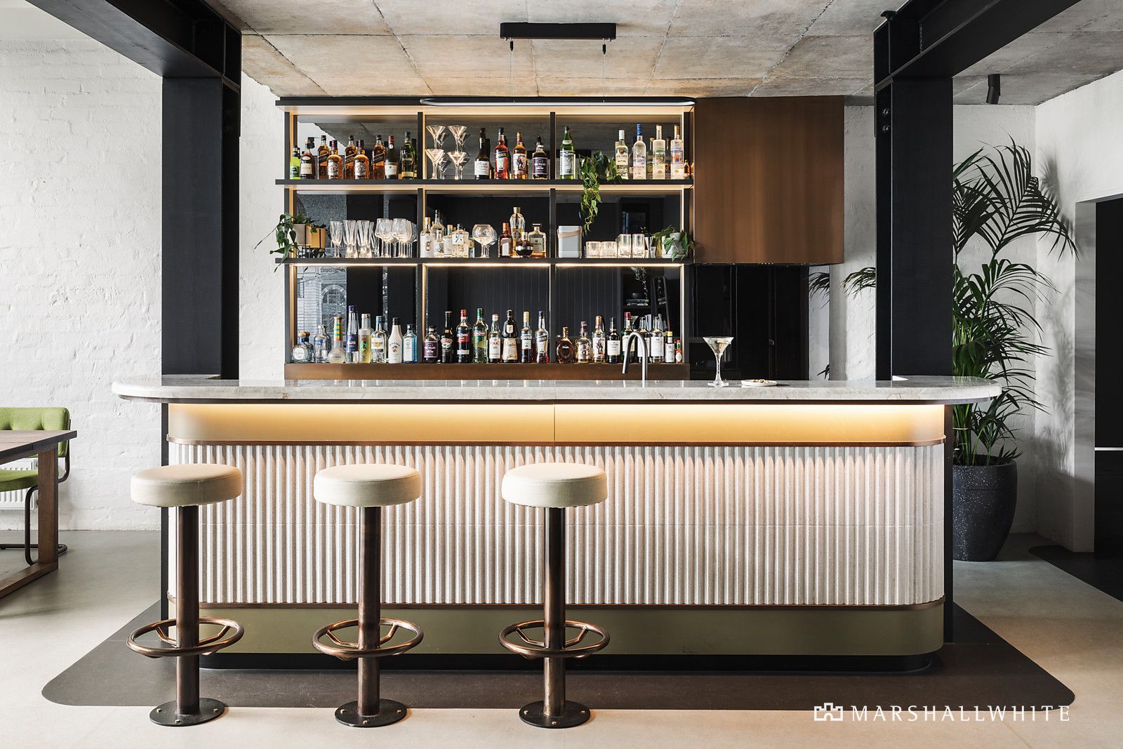 cuisine avec bar décoration contemporaine