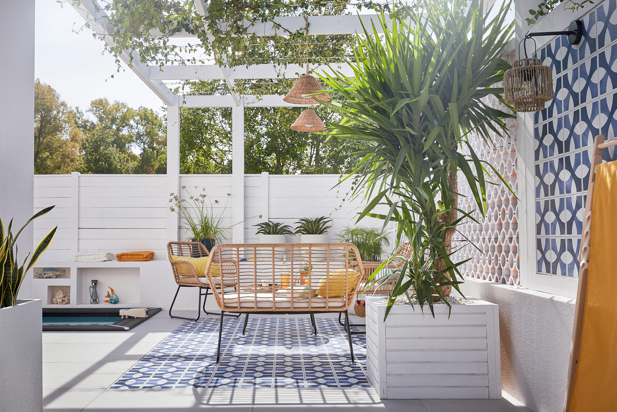petit jardin avec décoration méditerranéenne petit jardin avec décoration méditerranéenne