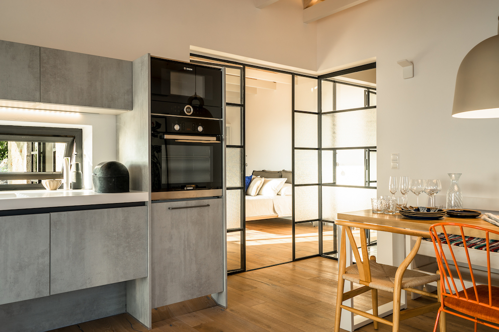 cuisine design gris béton maison rénovée cuisine design gris béton maison rénovée