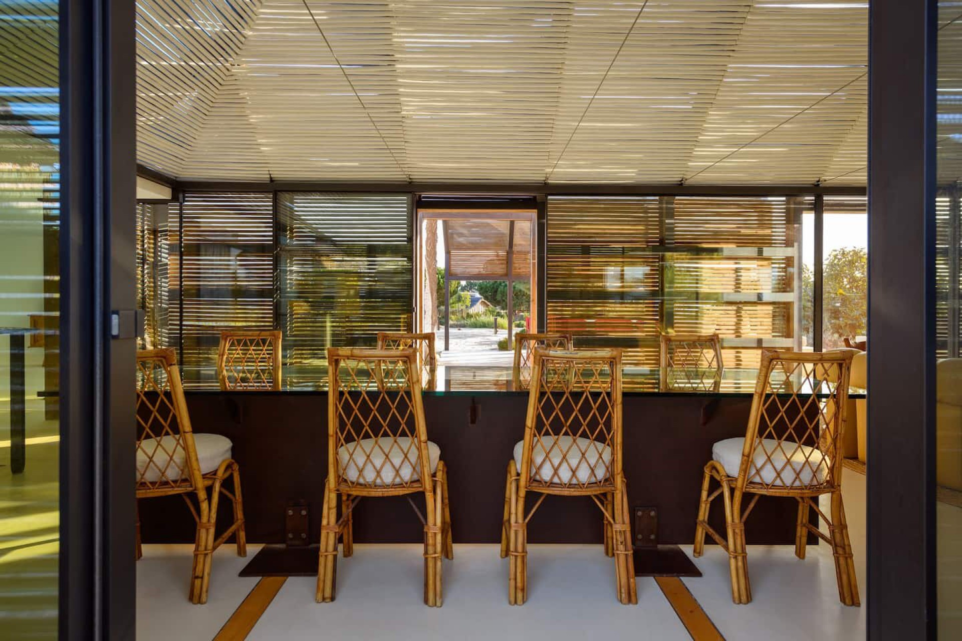 salle à manger maison contemporaine 