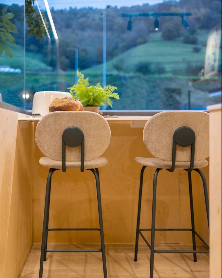 cuisine design avec baie vitrée