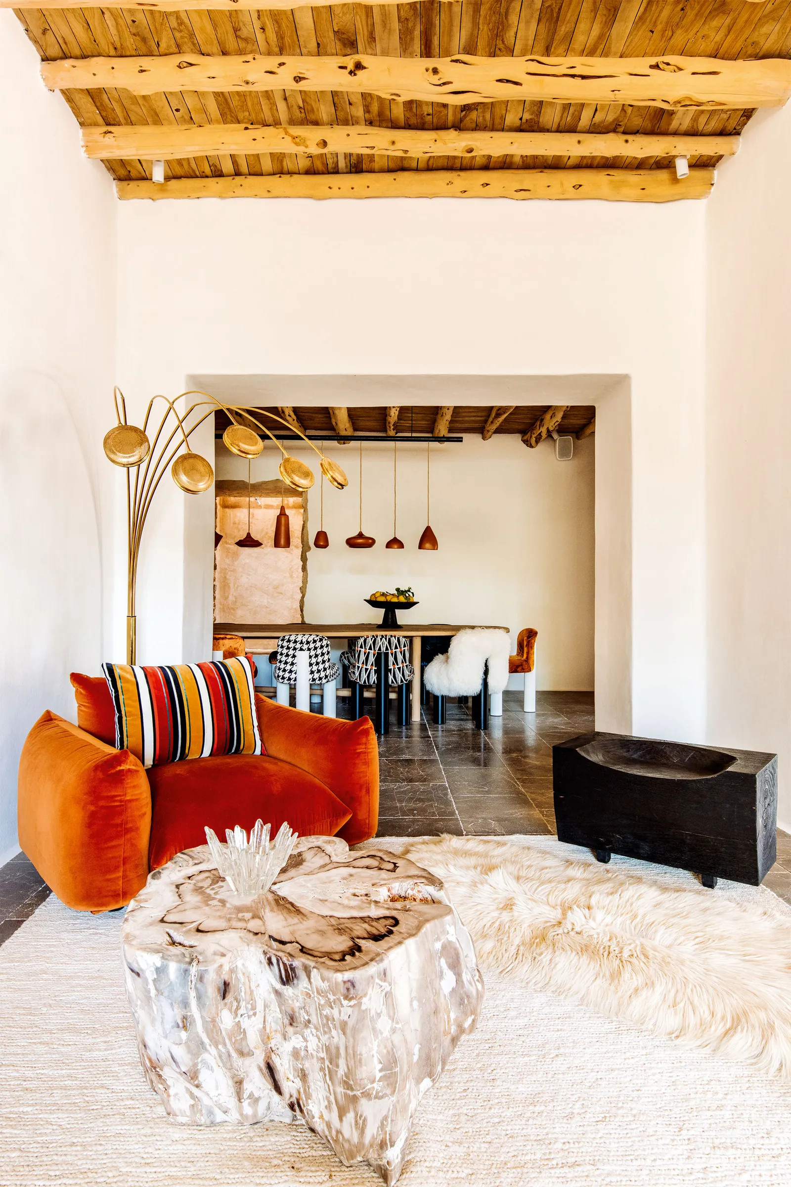salon maison en pierres rénovée