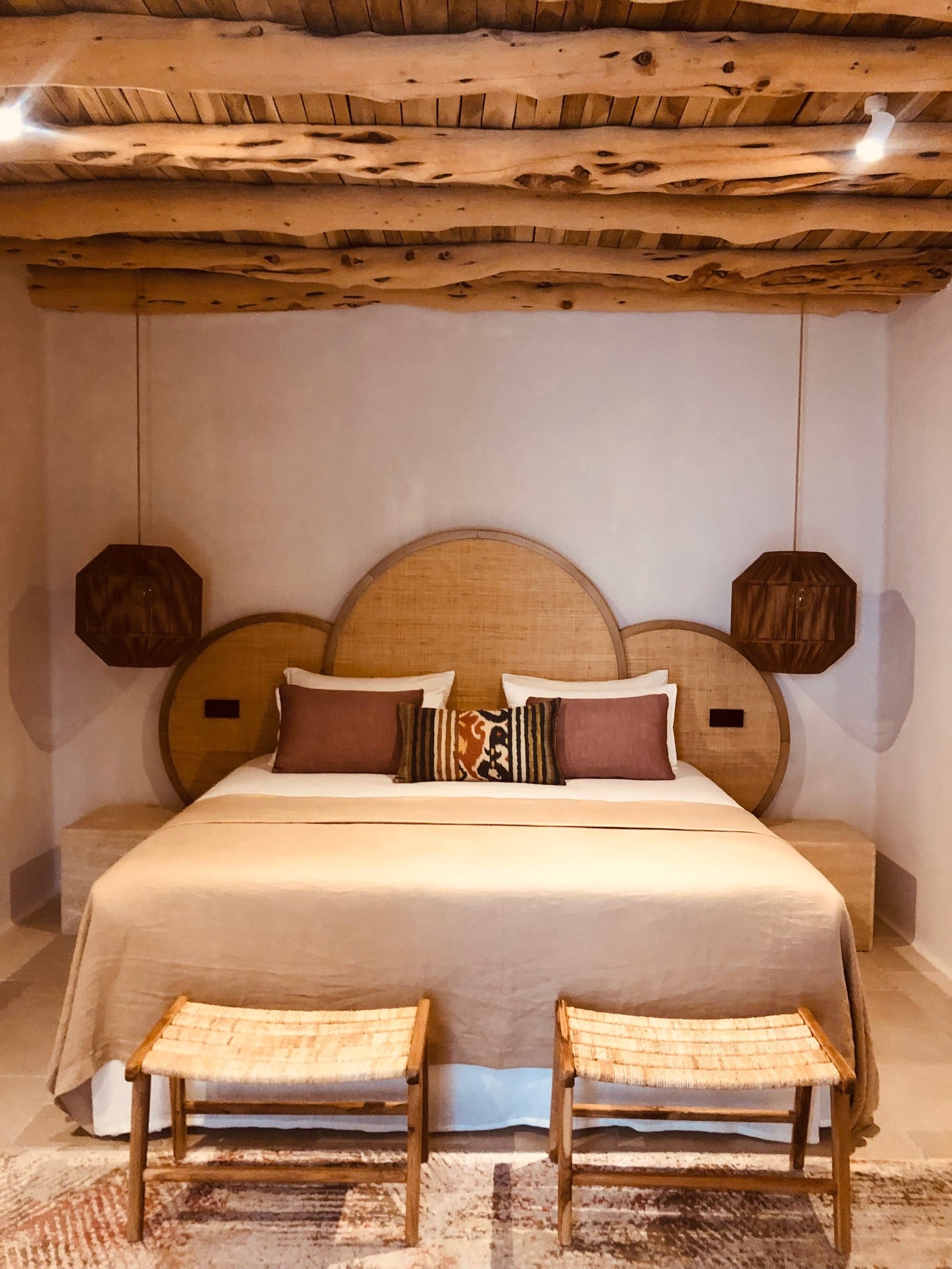chambre maison en pierres rénovée
