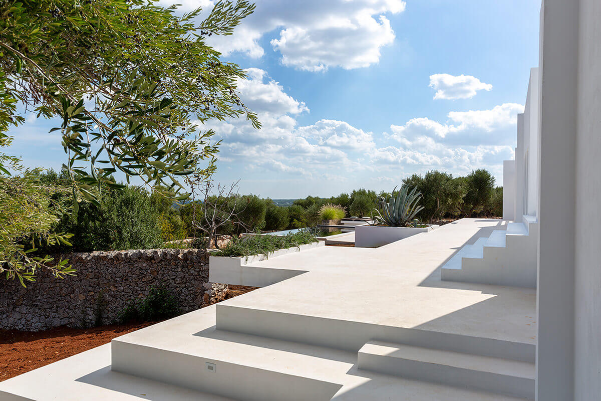 terrasse avec piscine maison Pouilles