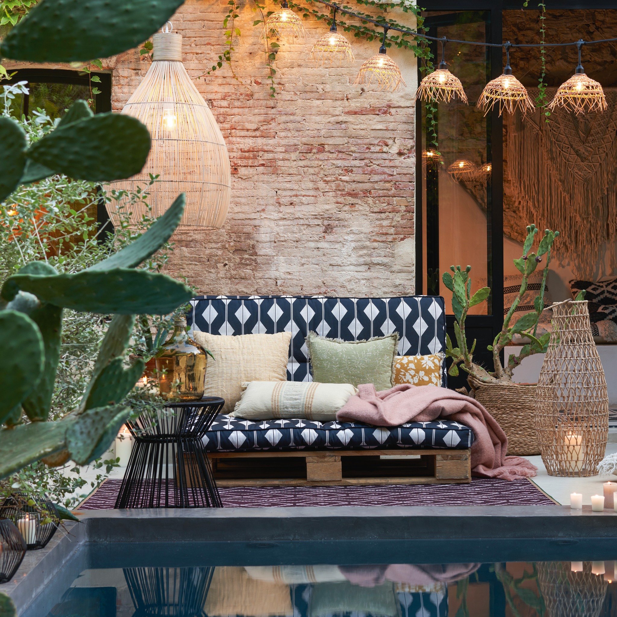 terrasse catalogue Maisons du Monde 2022
