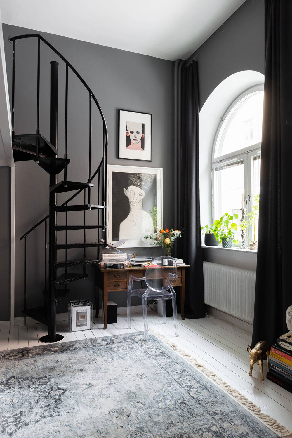 salon duplex décoration grise