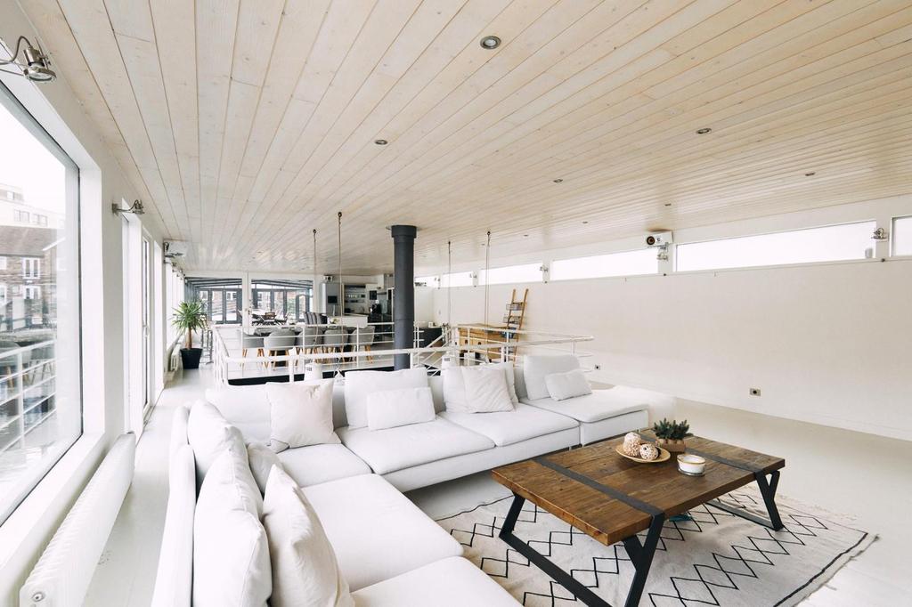 salon houseboat décoration design