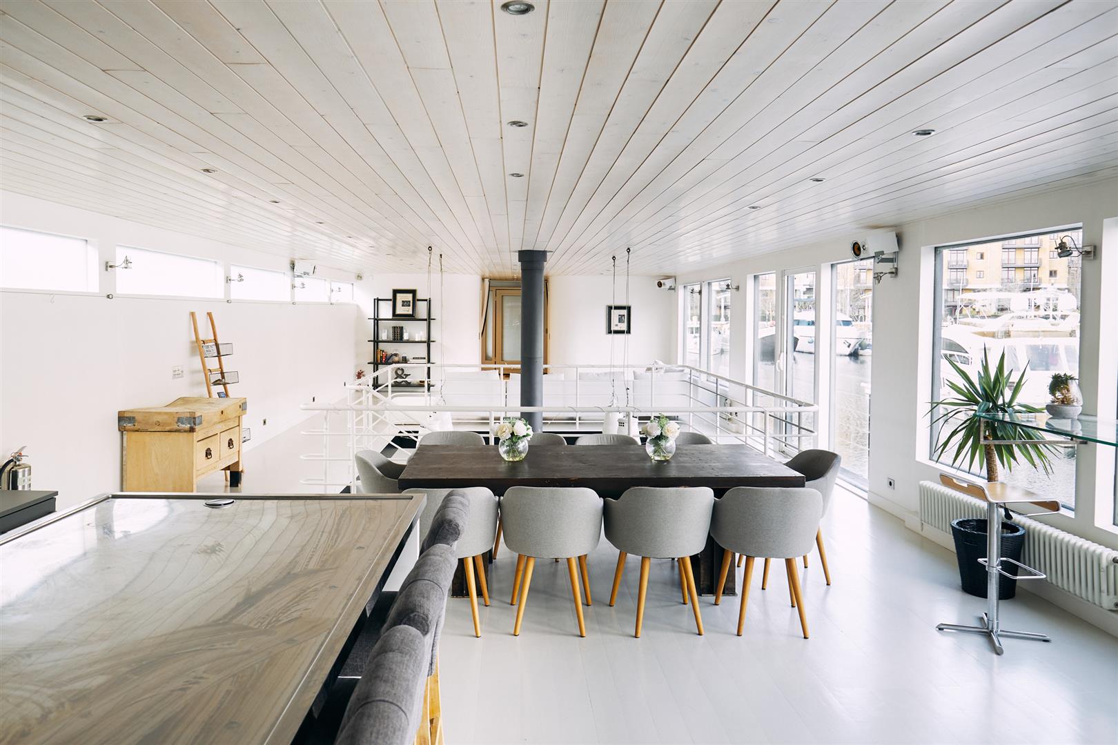 cuisine ouverte avec salle à manger