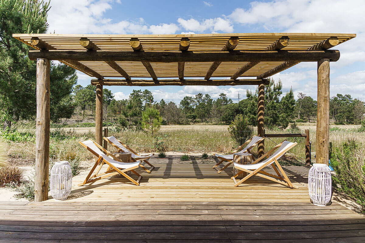 pergola bois avec canisses maison contemporaine pergola bois avec canisses maison contemporaine