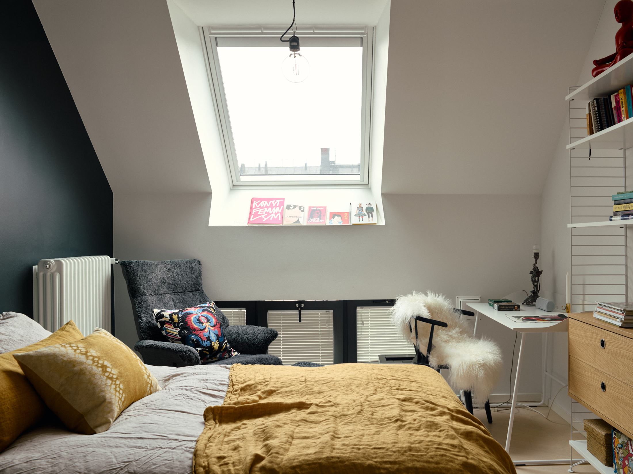 chambre sous combles décoration contemporaine