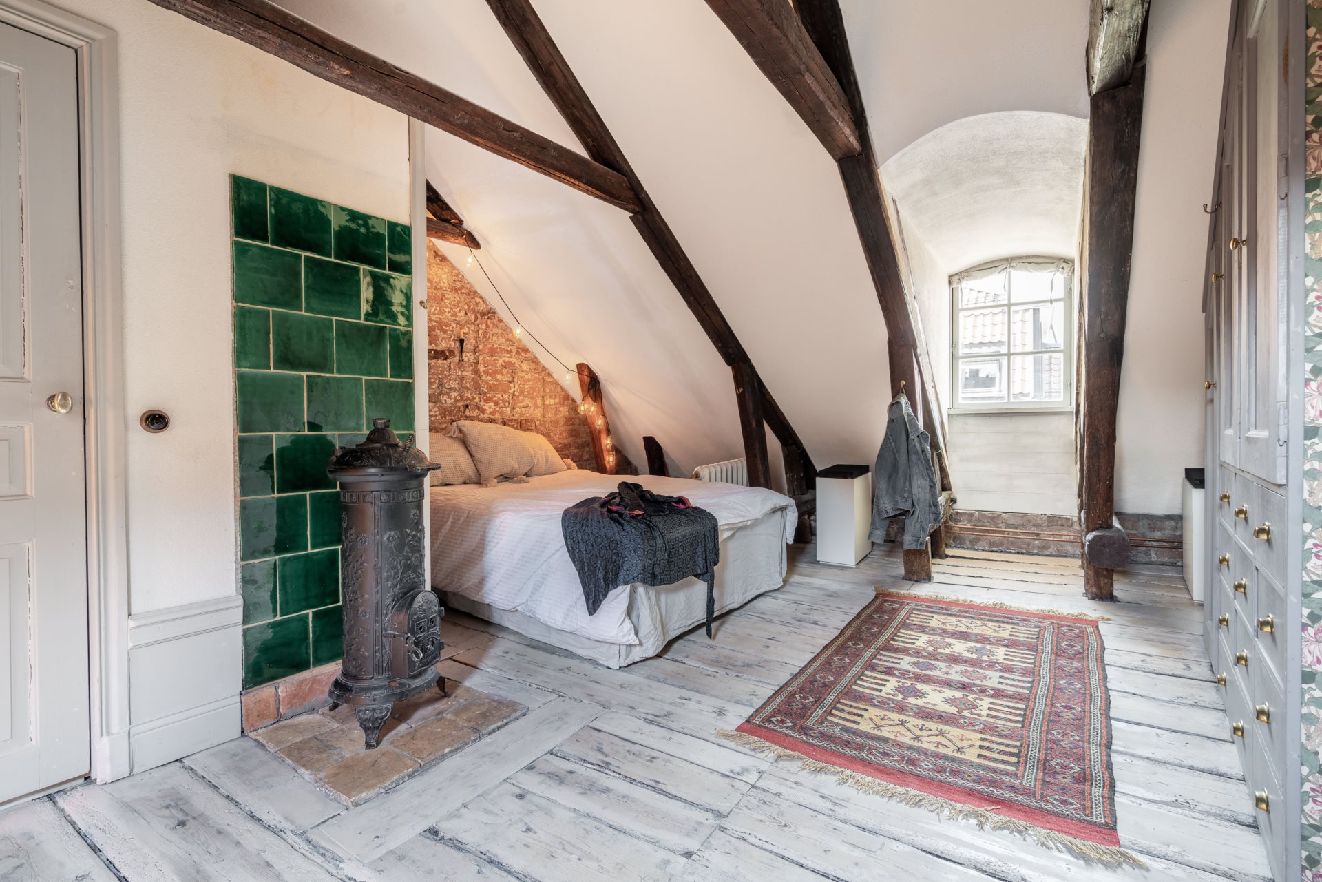 chambre sous combles avec poutres chambre sous combles avec poutres