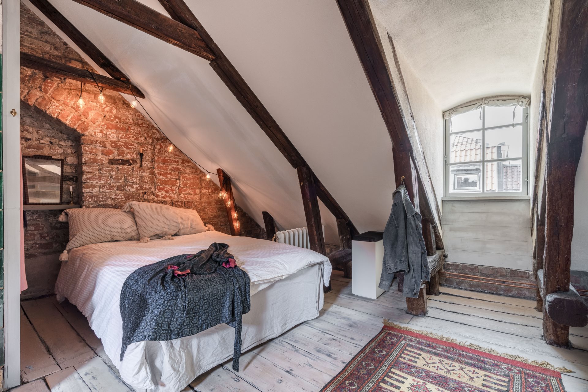 chambre sous combles avec poutres chambre sous combles avec poutres