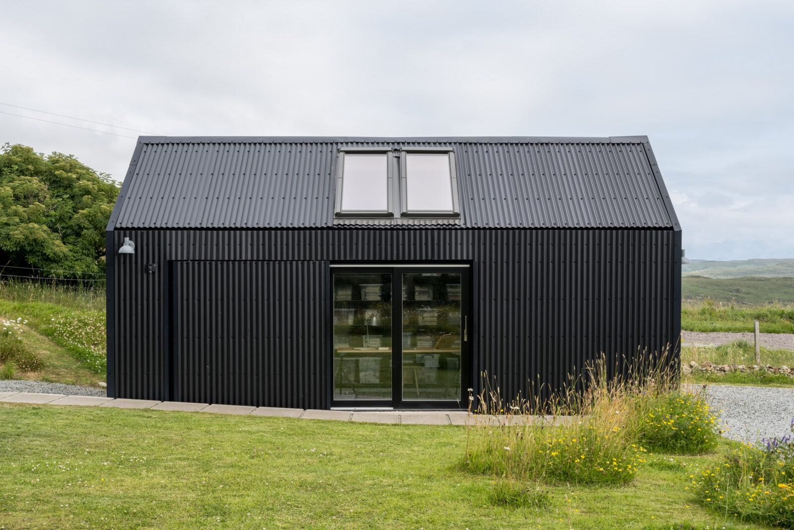 façade maison en aluminium noir façade maison en aluminium noir