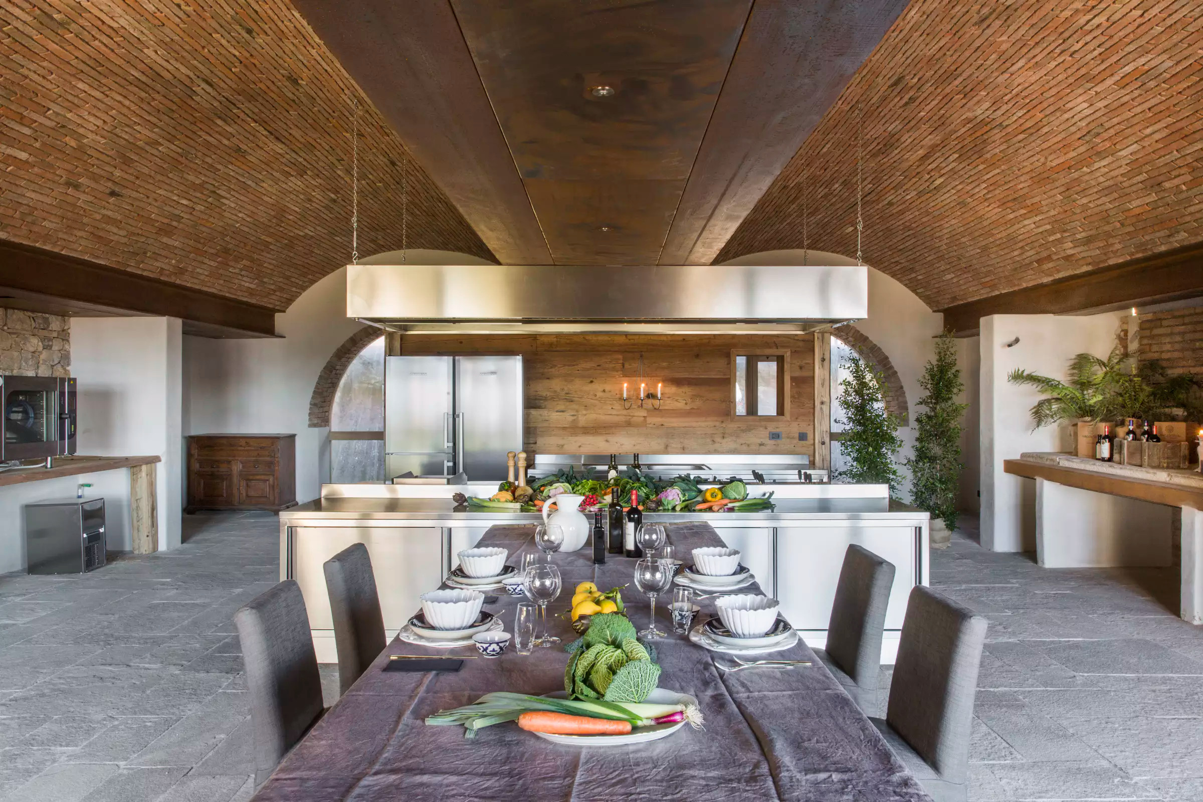 cuisine avec plafond vouté en briques 