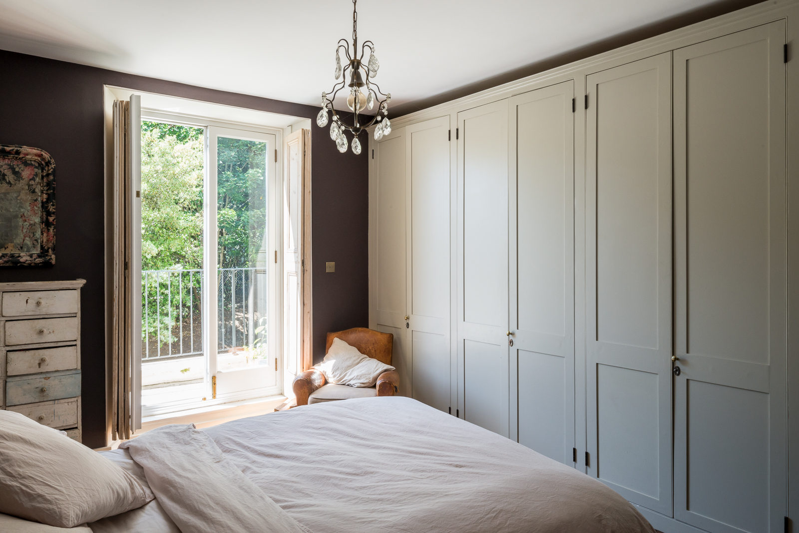 chambre avec dressing gris