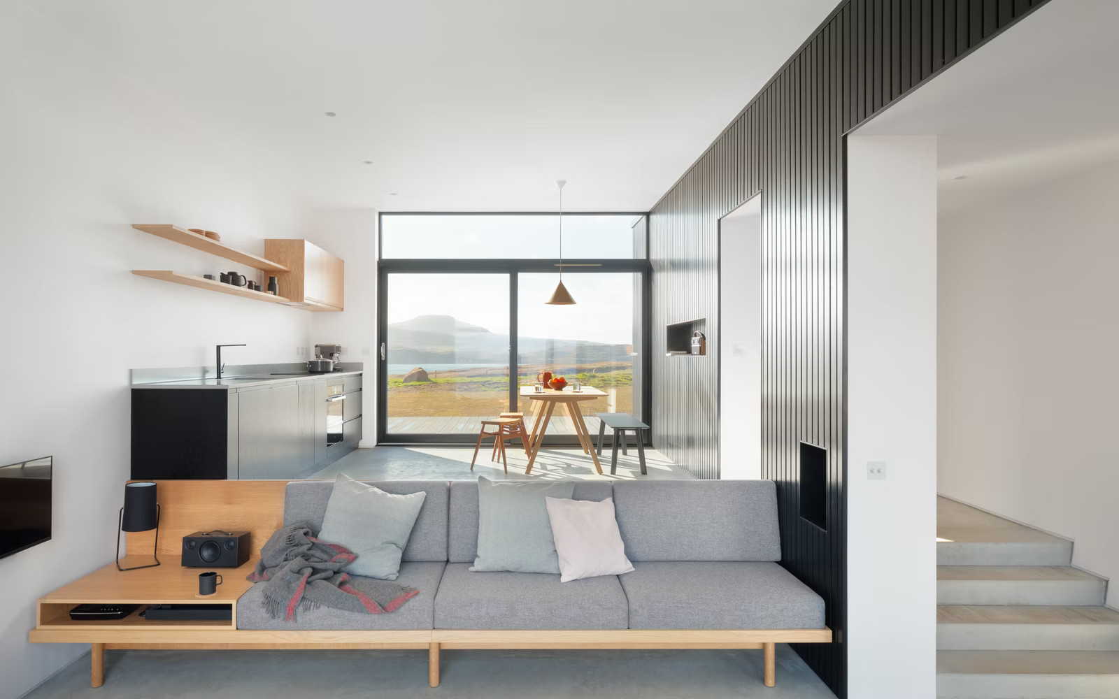 salon et cuisine maison minimaliste
