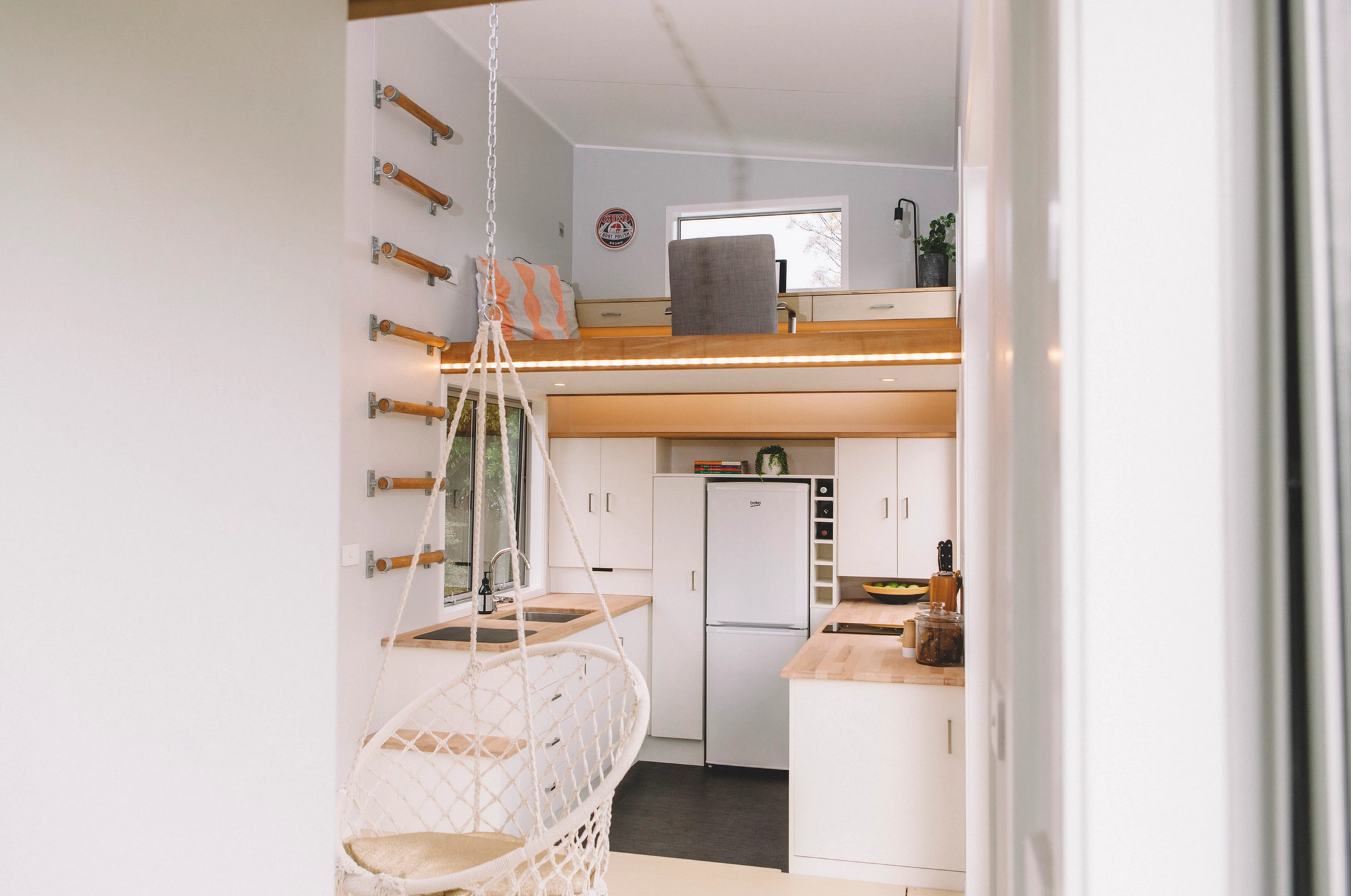 cuisine et bureau tiny house 17m2 cuisine et bureau tiny house 17m2