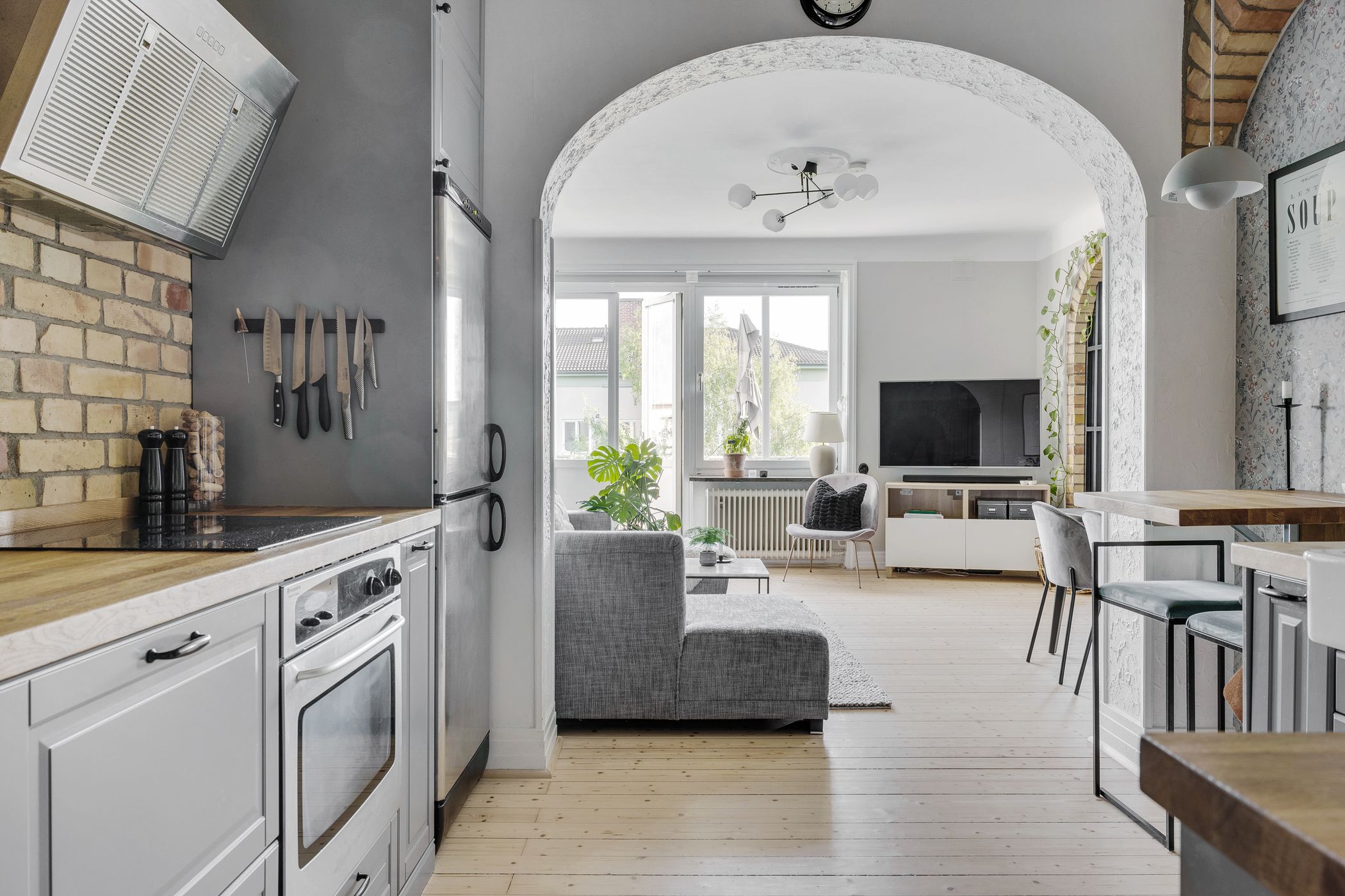 cuisine avec arche décoration grise