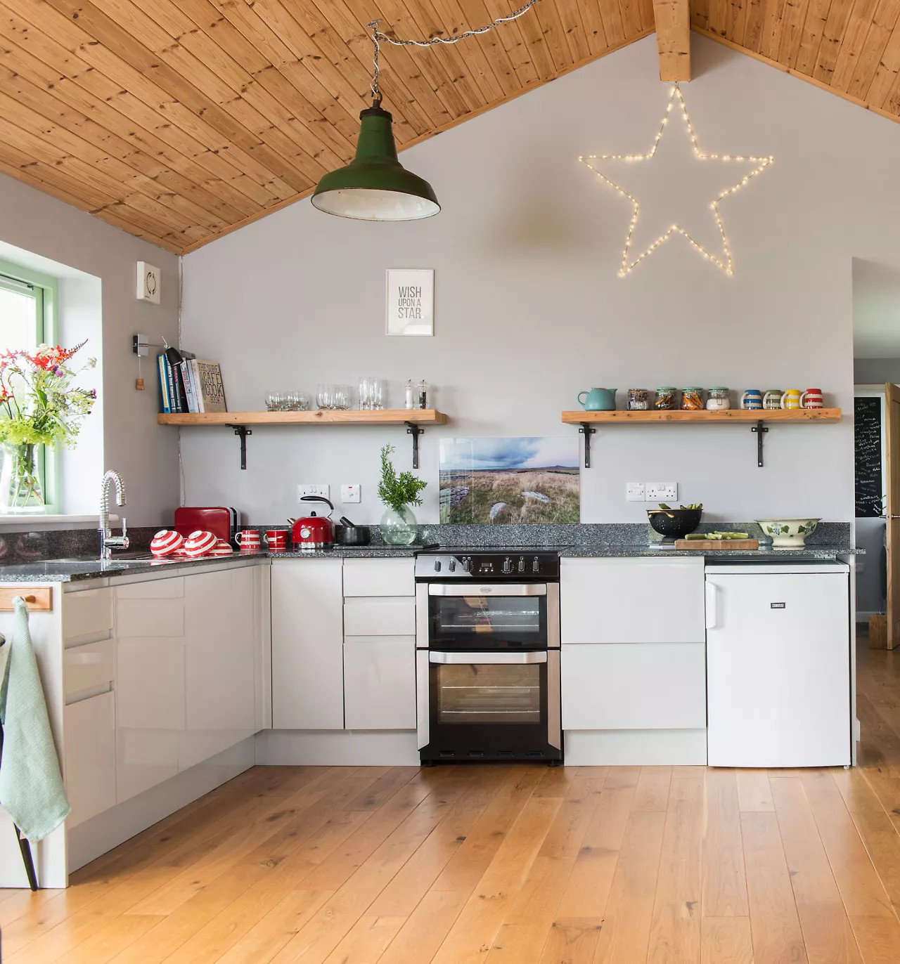 cuisine design blanche maison en bois cuisine design blanche maison en bois