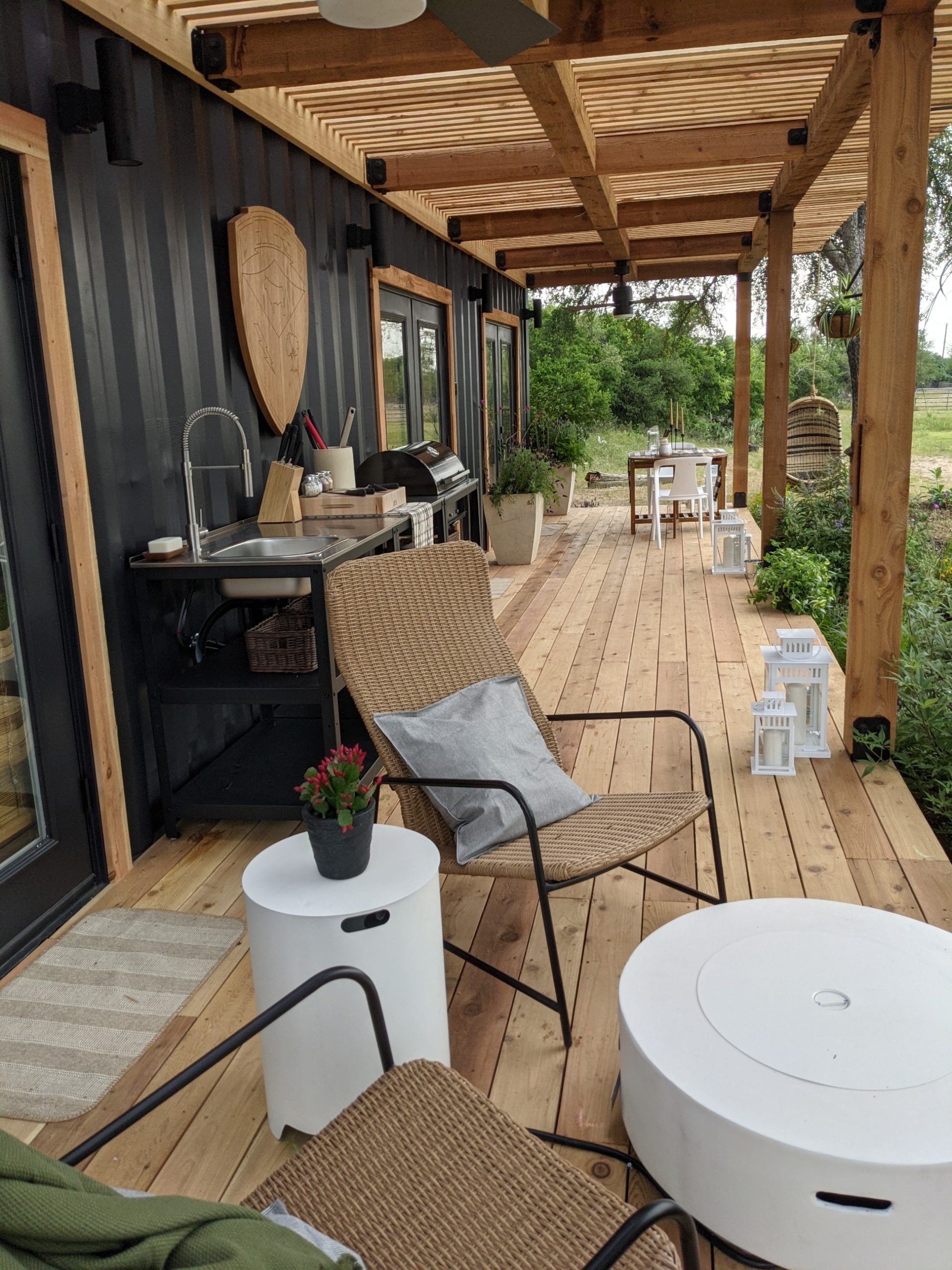 terrasse et pergola bois mini maison container terrasse et pergola bois mini maison container