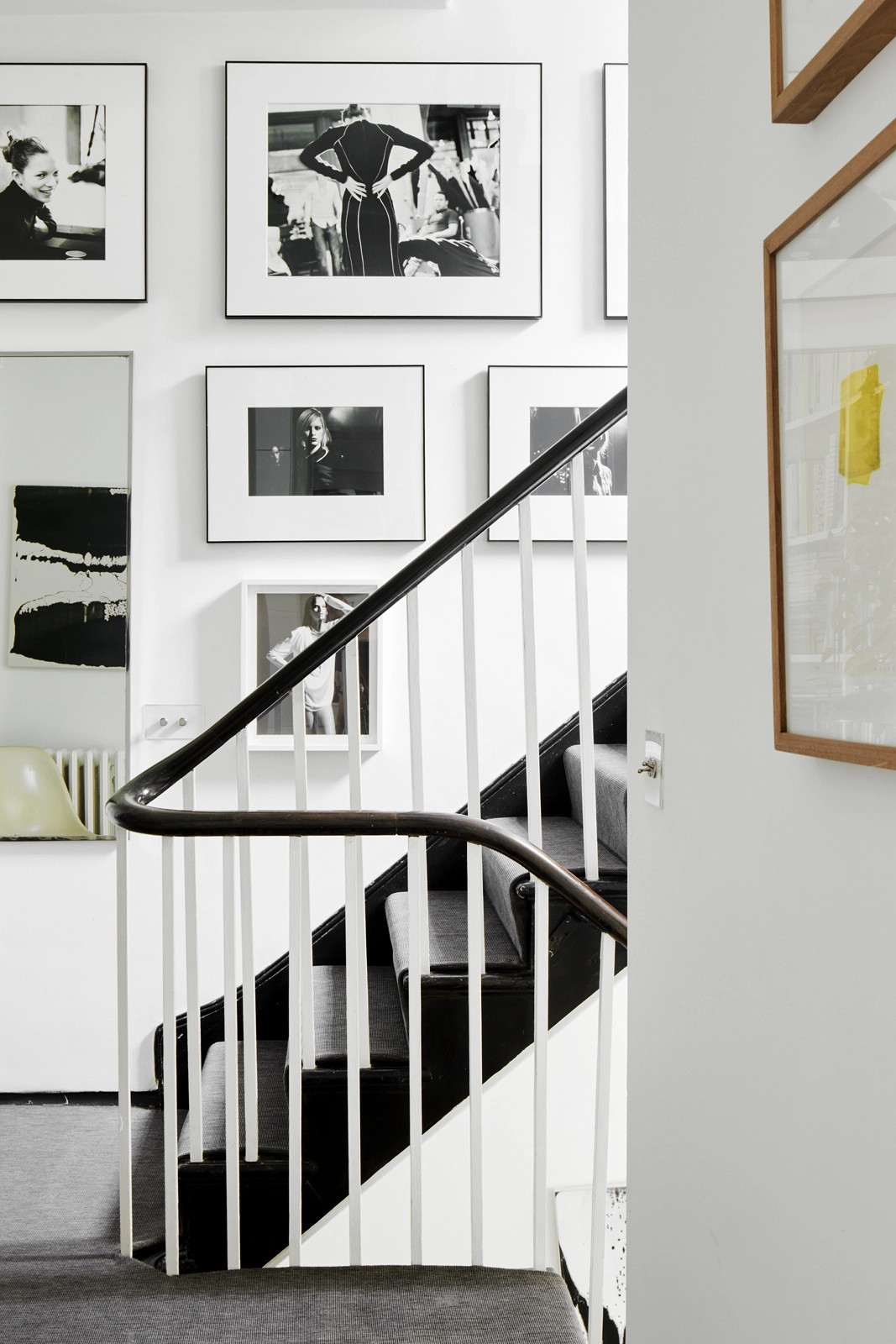 escalier avec mur d escalier avec mur d'images
